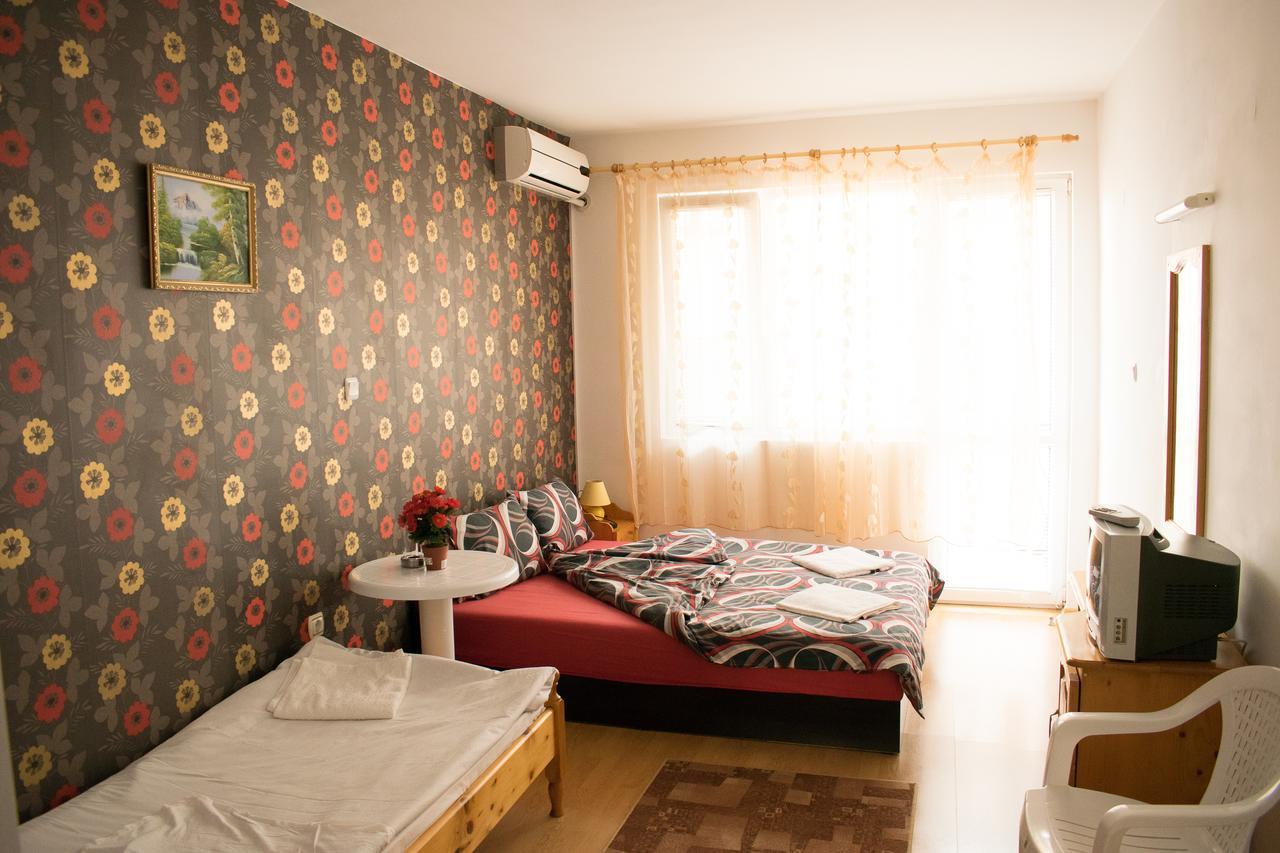 Hotel Romantic Byala  Buitenkant foto