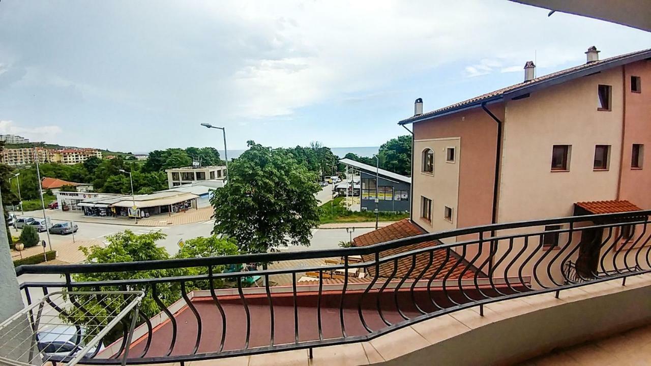 Hotel Romantic Byala  Buitenkant foto